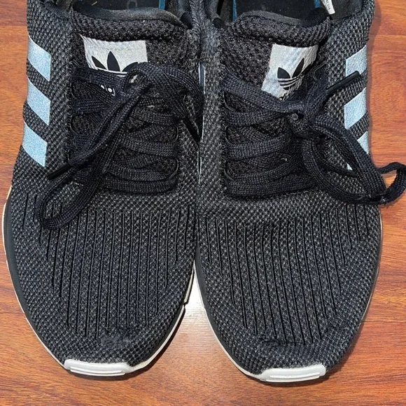 Womens Adidas Shoes - Picture 4 of 9